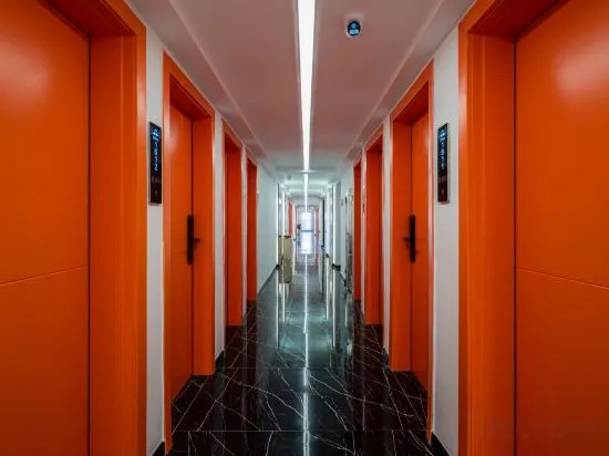 Наньнин: Ying Yi Su  Movie Theme Apartment