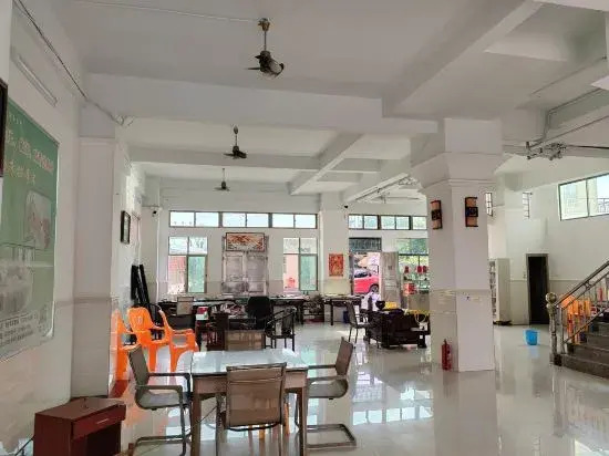 Ваньнин: longzhou hostel