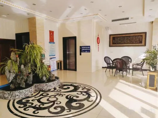 Люян: Huayu Hotel Xingxian