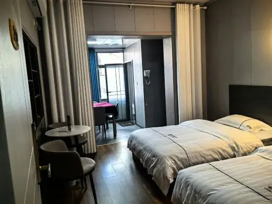 Ичан: Yangjia Hotel