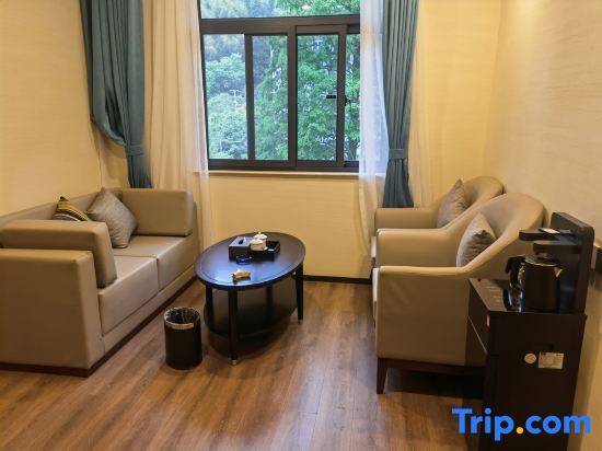 Хуаншань: Chuang He Huang Shan Kang Yang Hotel