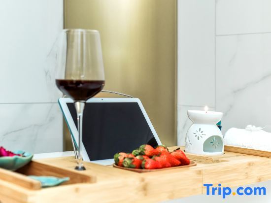 Чунцин: Kuanrong Suites Hotel (Liangjiang love sea shopping park)