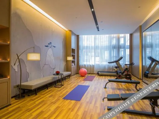 Хэнъян: yicheng hotel