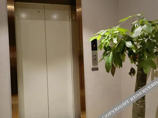 Хэнъян: yicheng hotel