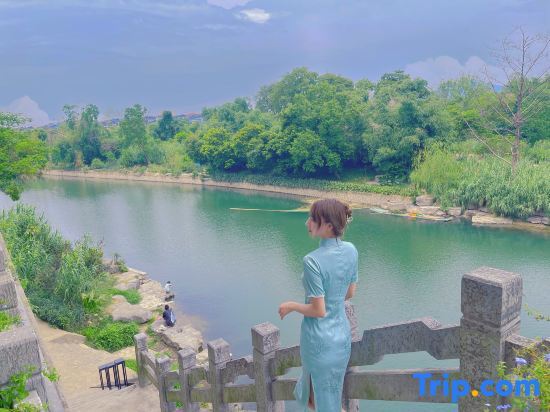 Гуйлинь: SYYF Li River Courtyard Hotel,Guilin (Two Rivers and Four Lakes and East West Street)