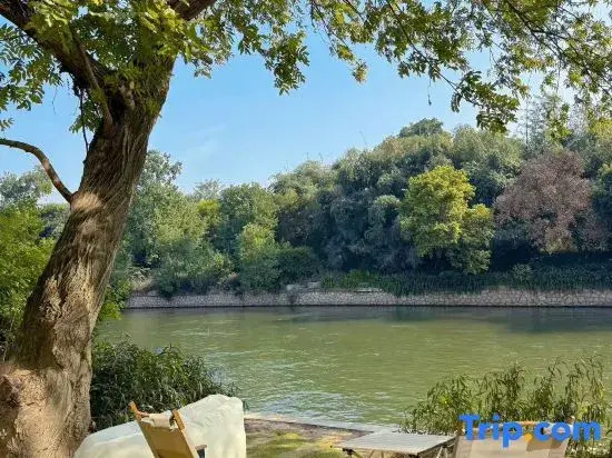 Гуйлинь: SYYF Li River Courtyard Hotel,Guilin (Two Rivers and Four Lakes and East West Street)