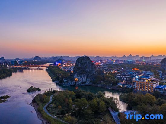 Гуйлинь: SYYF Li River Courtyard Hotel,Guilin (Two Rivers and Four Lakes and East West Street)