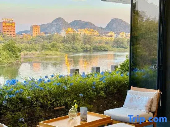 Гуйлинь: SYYF Li River Courtyard Hotel,Guilin (Two Rivers and Four Lakes and East West Street)