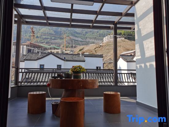 Лишуй: Jingning Qiqi B & B