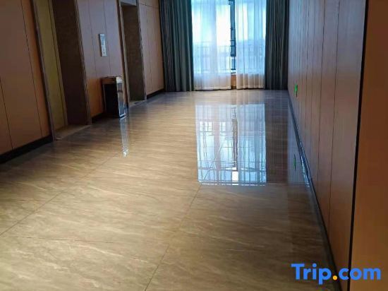 Аньцин: Anqing Yijia Business Hotel