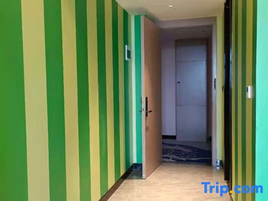 Аньцин: Anqing Yijia Business Hotel