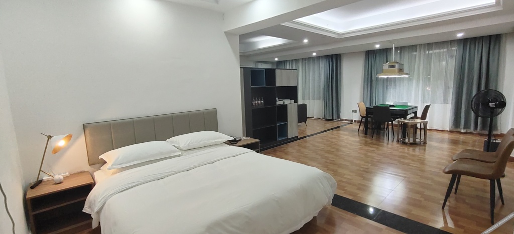 Хойчжоу: Berman Hotel (Huidong honghaiwan store)