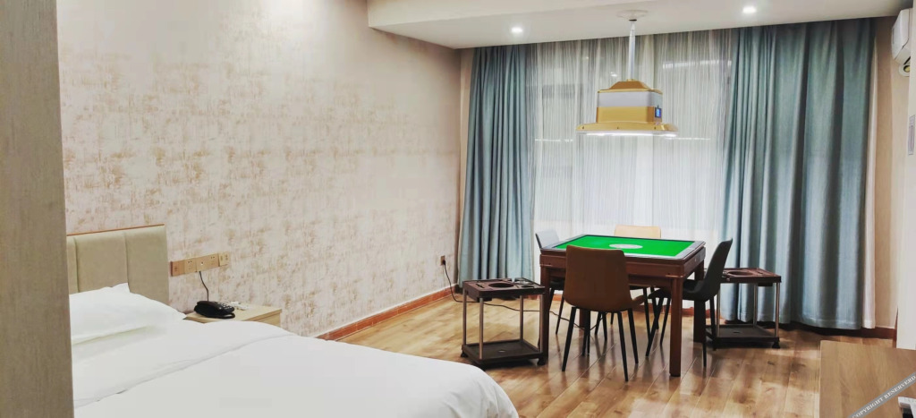 Хойчжоу: Berman Hotel (Huidong honghaiwan store)