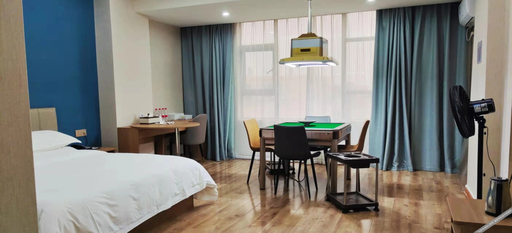 Хойчжоу: Berman Hotel (Huidong honghaiwan store)