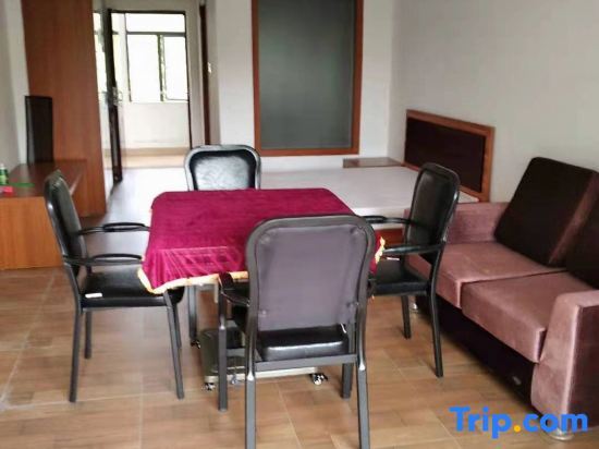 Янгиианг: Amy's Apartment (Yangxi Moon Bay)
