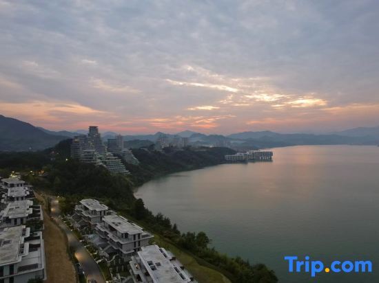 Хуаншань: Zaishui Yifang Holiday Hotel