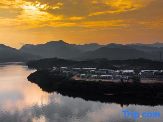 Хуаншань: Zaishui Yifang Holiday Hotel
