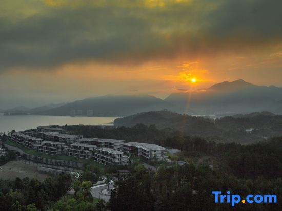 Хуаншань: Zaishui Yifang Holiday Hotel