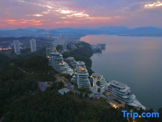 Хуаншань: Zaishui Yifang Holiday Hotel