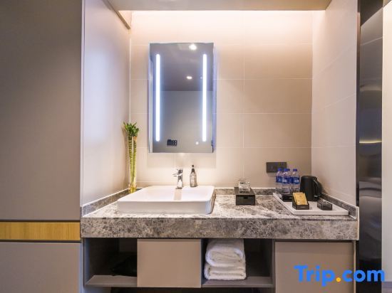 Люян: Homeinn Selected(Lvlinag Xingsheng Road, Longfeng North Street)
