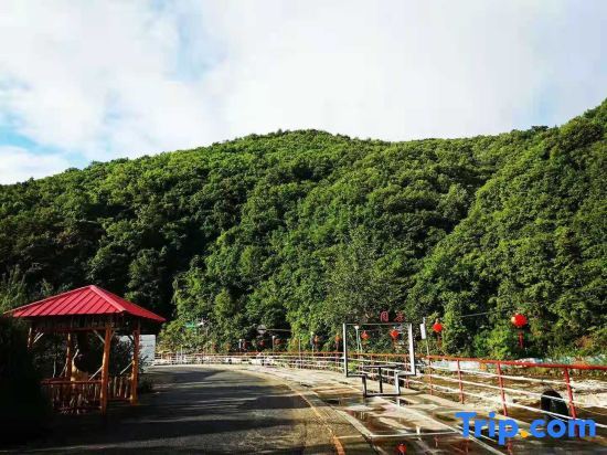 Даньдун: Hongxi Yasu Hotel