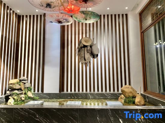 Шанграо: wuyaun likeng mingwu homestay