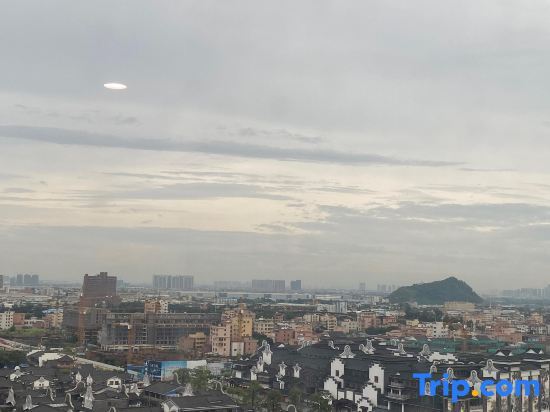 Qianyu Serviced Apartment (Foshan Pingzhou Jadeware Street) — фото 2