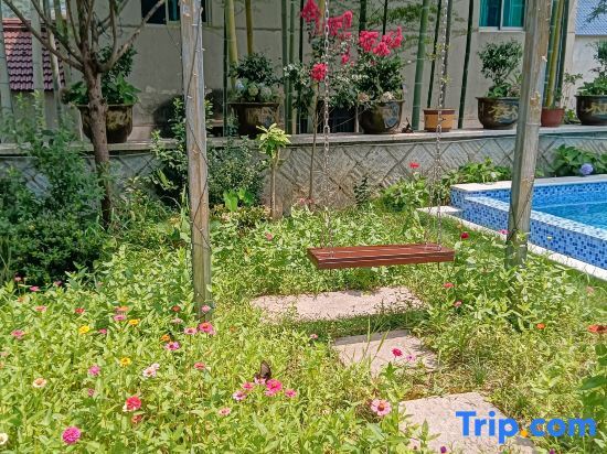 Хучжоу: Moganshan Huaming Xiaozhu Homestay