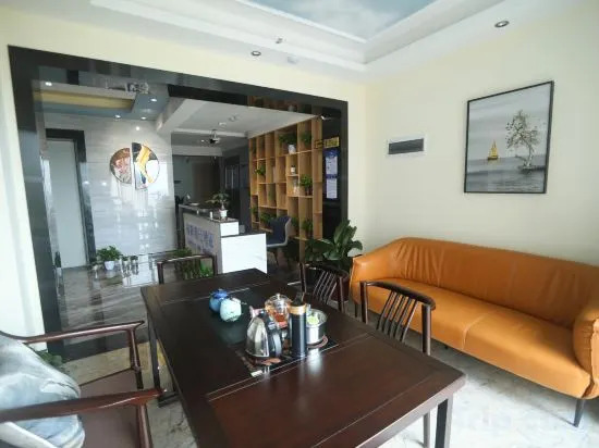 Чанша: Tonghui Holiday Hotel (Songya Lake Wuyue Plaza)