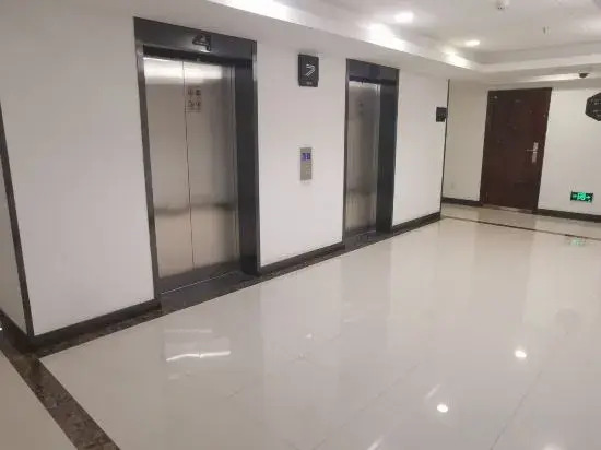 Шэньян: Huayu Apartment (Shenyang Zhongliang Square Shop)