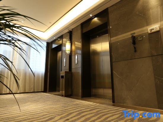 Юнчжоу: Till Bright Hotel