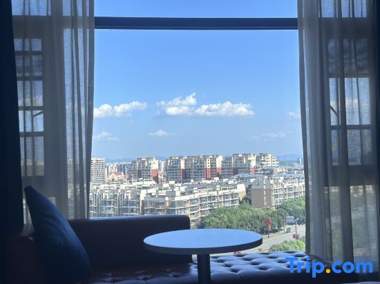 Дэян: Guanghan Fengdu Hotel