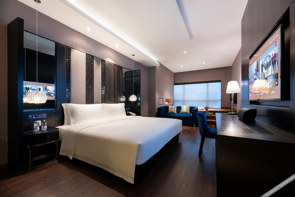 Паниин: Crystal Orange Hotel· Panjinwenlv International City
