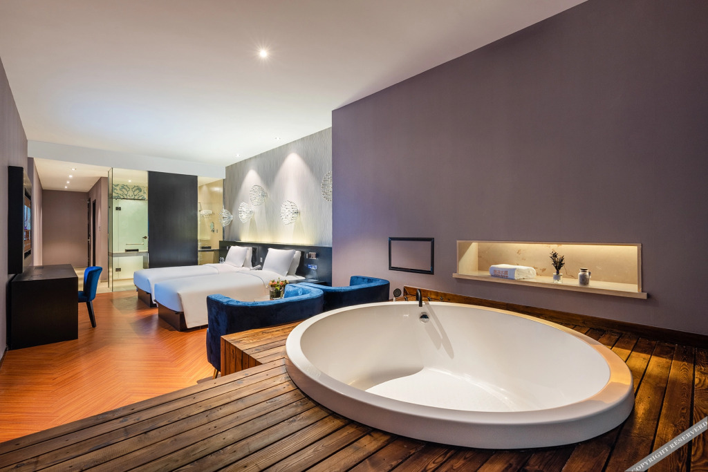 Паниин: Crystal Orange Hotel· Panjinwenlv International City