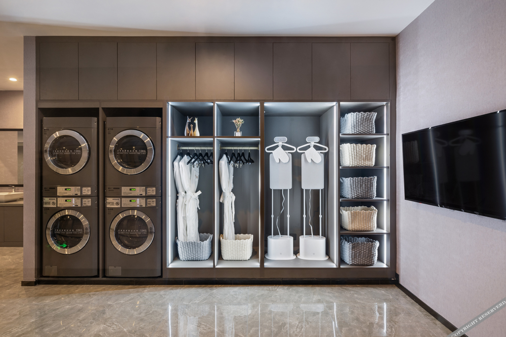 Паниин: Crystal Orange Hotel· Panjinwenlv International City