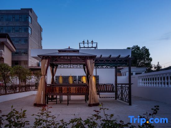 Люян: Vienna 3 Best Hotel (Luliang Economic Development Zone)