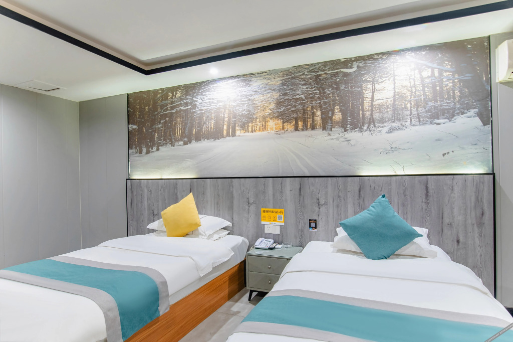 Синьсян: Stars Hotel (Xinxianghe Normal University Wanda)