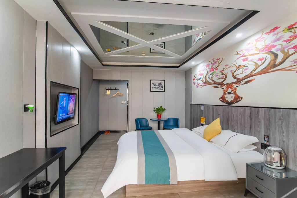 Синьсян: Stars Hotel (Xinxianghe Normal University Wanda)