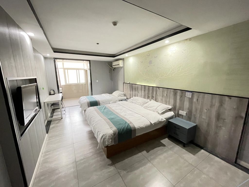Синьсян: Stars Hotel (Xinxianghe Normal University Wanda)