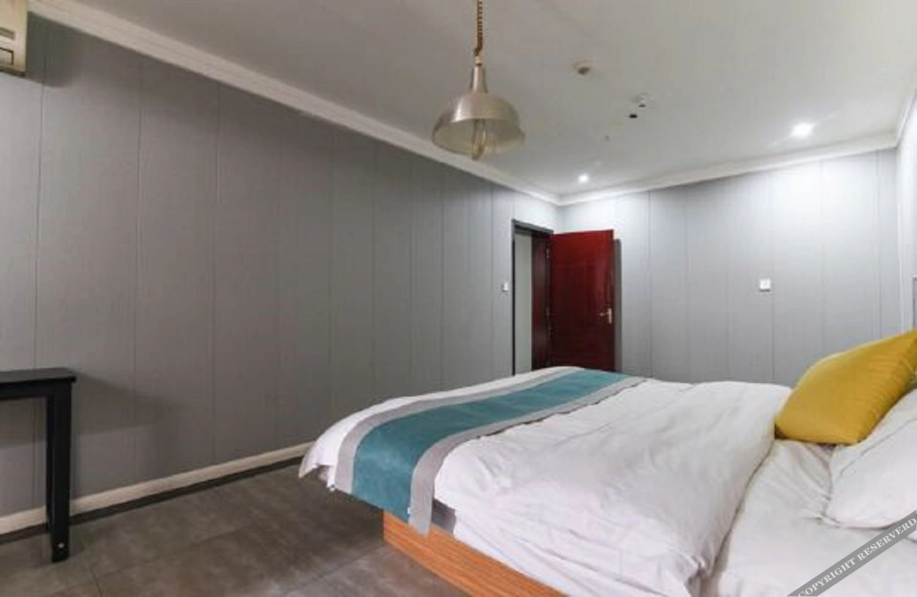 Синьсян: Stars Hotel (Xinxianghe Normal University Wanda)