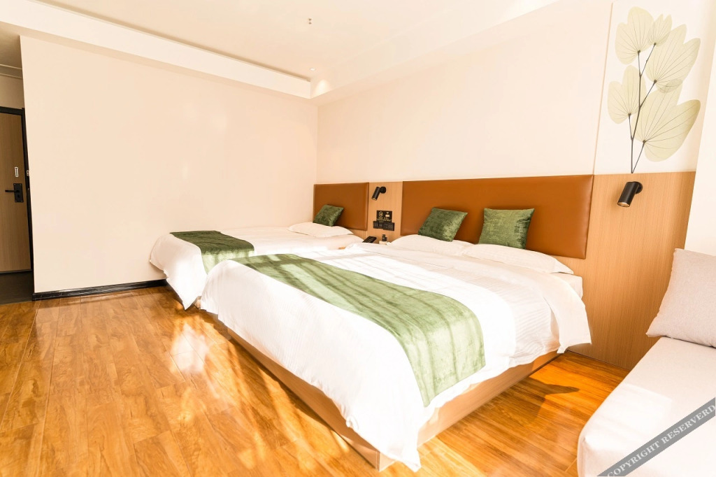 Корла: Swan River  Hotel