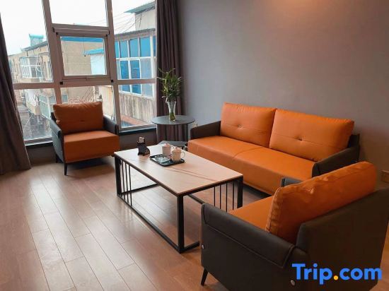 Пуян: Park Cloud Hotel (Taiqian Jinshui road mobile company  store)