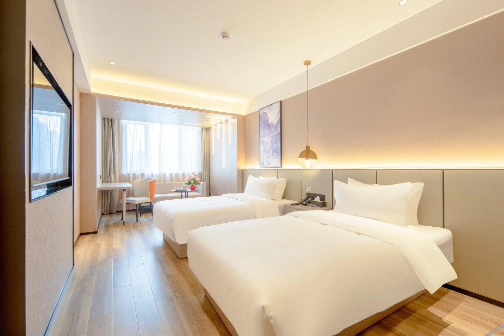 Цзинин: Starway Hotel (Jiaxiang high-speed railway station stone sculpture square shop)