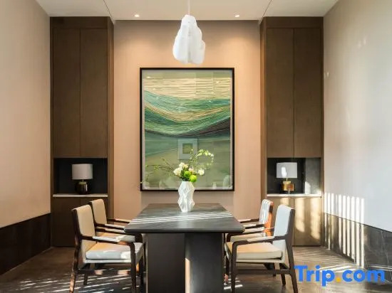 Бачжун: Blossom House Bazhong Enyang