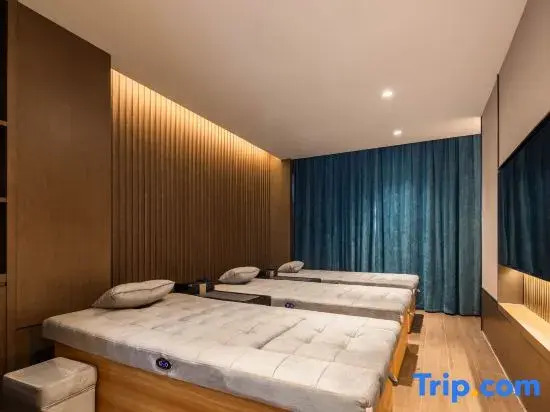 Бачжун: Blossom House Bazhong Enyang