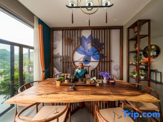 Сянси: Phoenix Sanhuai Hall b&B