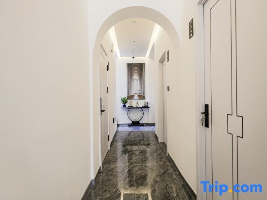 Санья: Yunhai · Jingqi Surf Hostel (Sanya Wuzhizhou Hotel)