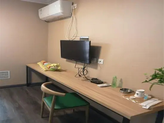 Шэньян: Tiantiansheng Warm Theme Apartment