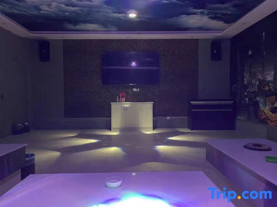 Хуанган: Huamei Dabieshan Resort Hotel