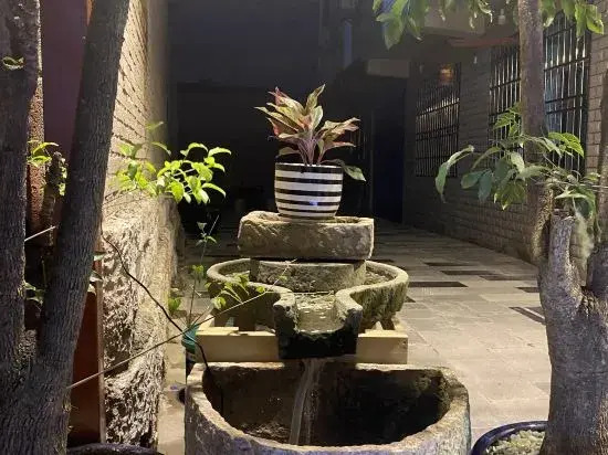 Аньшунь: Yuebaitu Homestay